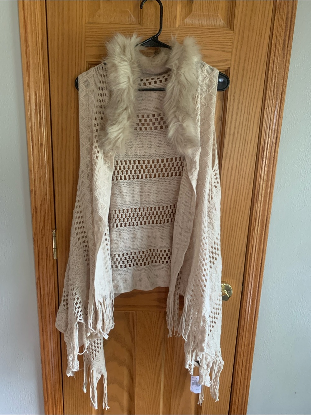 Cream Open-Knit Fringe Vest with Faux Fur Trim